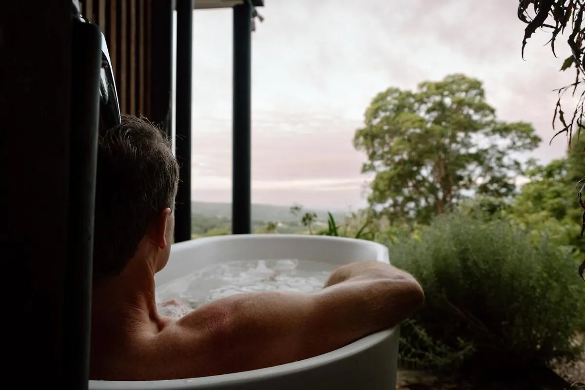 Luxury Hilltop Hideaway Private Outdoor Bath Stunning Hinterland Views 梅普尔顿 度假居